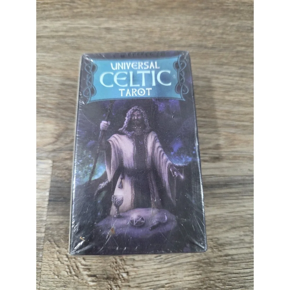 Universal Celtic Tarot Cards - *NEW* in Plastic